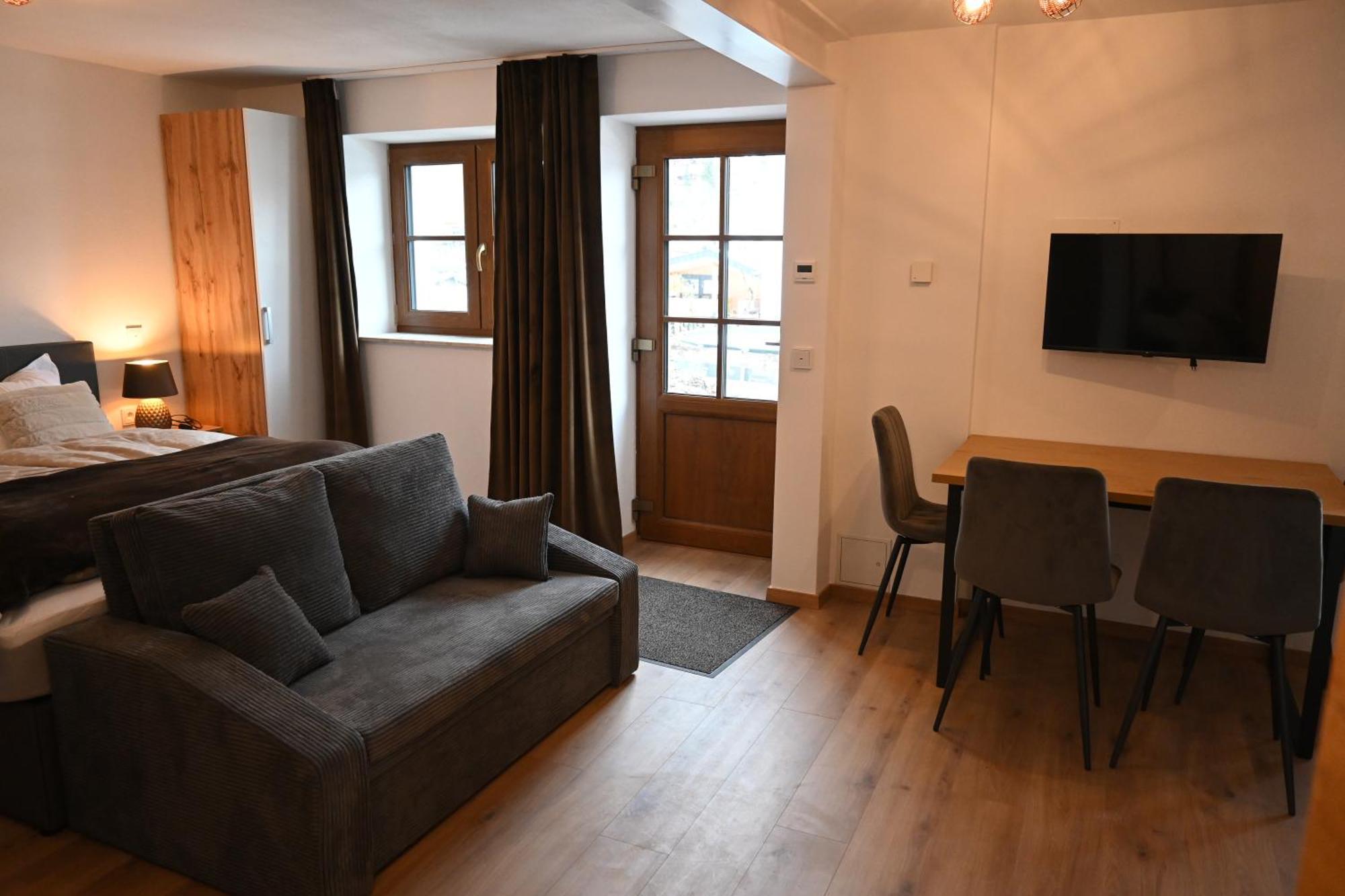 Nicky Apartments And Studios Нидерау Экстерьер фото